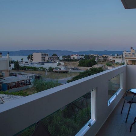 Tonia'S Apartment Kíssamos Екстериор снимка