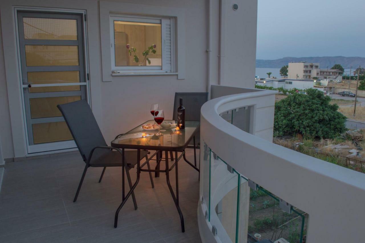 Tonia'S Apartment Kíssamos Екстериор снимка